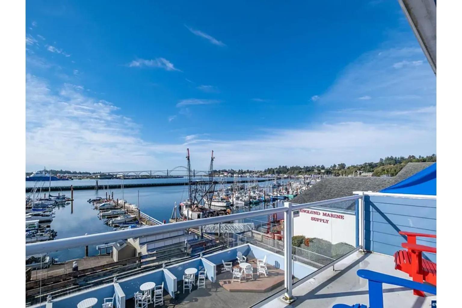 The Landing At Newport Condominium Hotel Luaran gambar